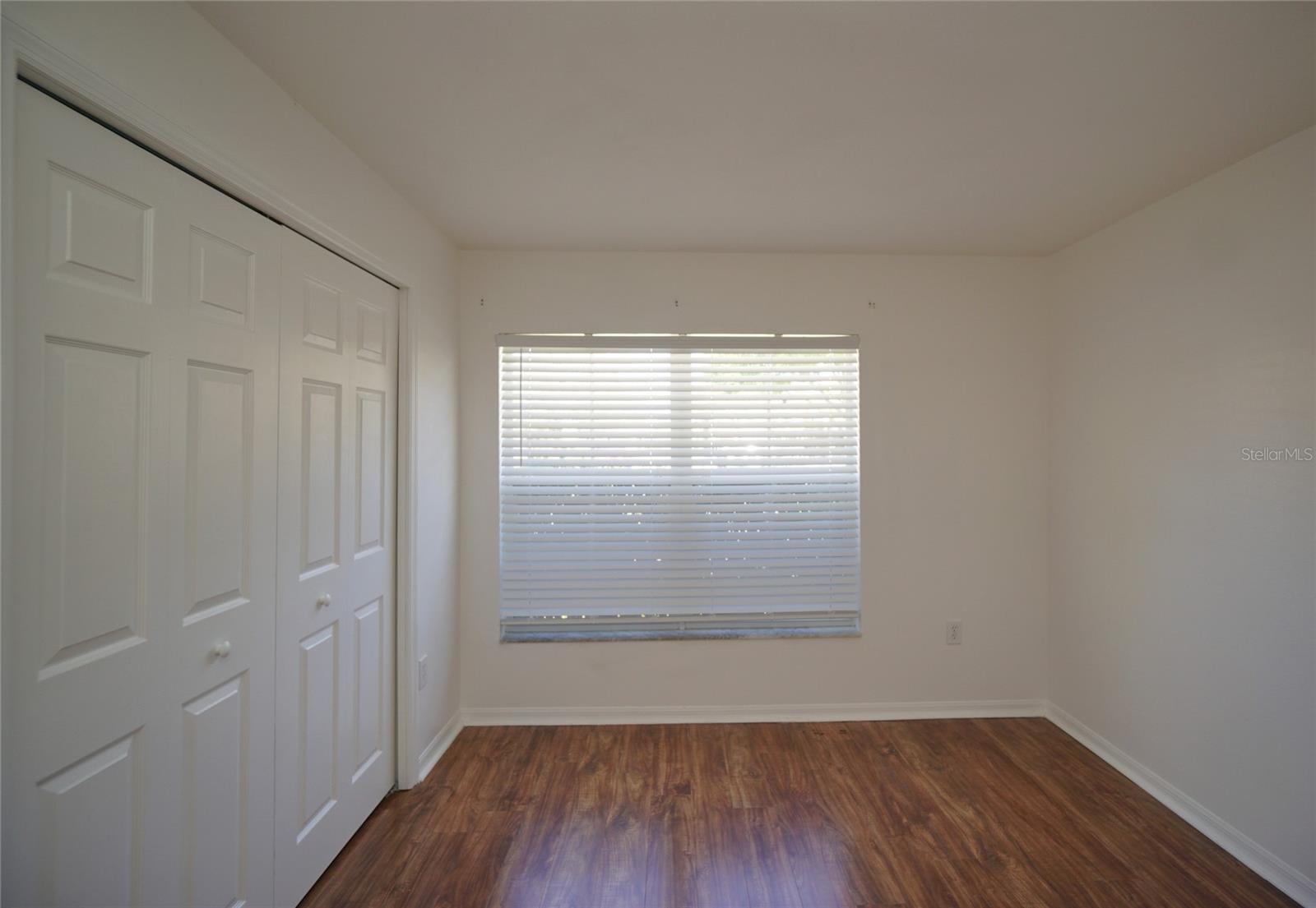 DUPREE LAKES B-1-B-4 & L-1-L-8 - Residential Lease