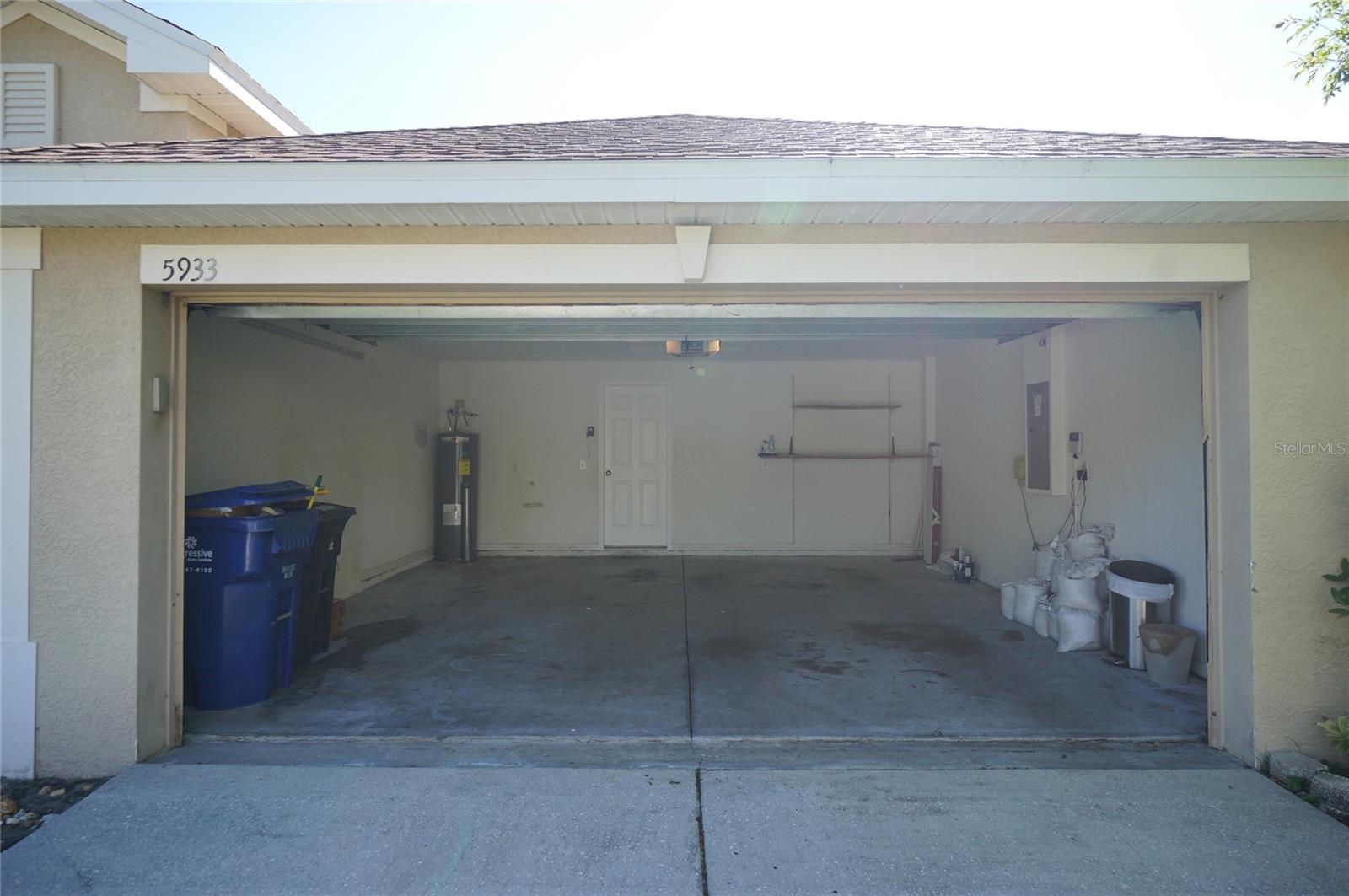 DUPREE LAKES B-1-B-4 & L-1-L-8 - Residential Lease