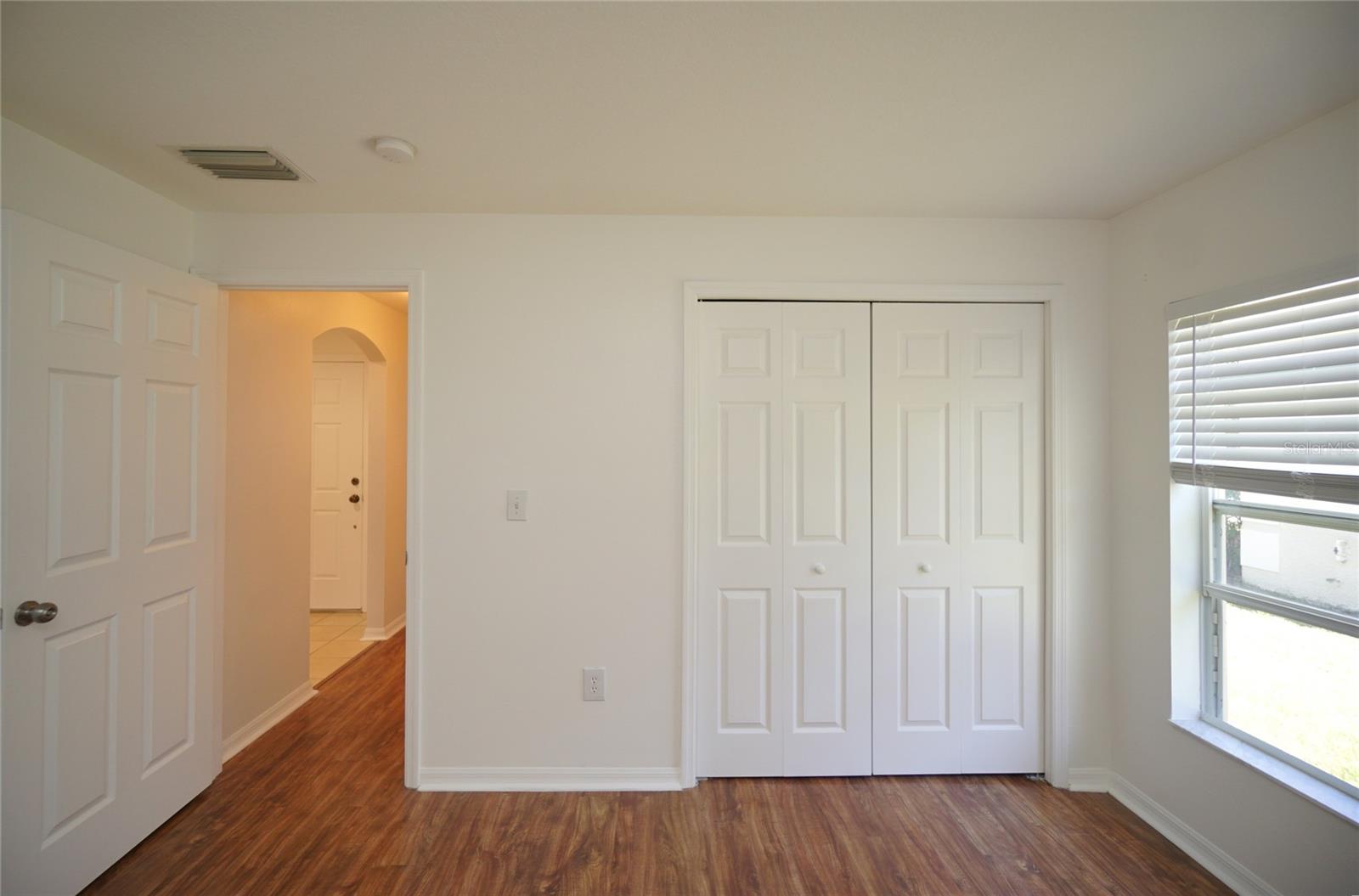 DUPREE LAKES B-1-B-4 & L-1-L-8 - Residential Lease