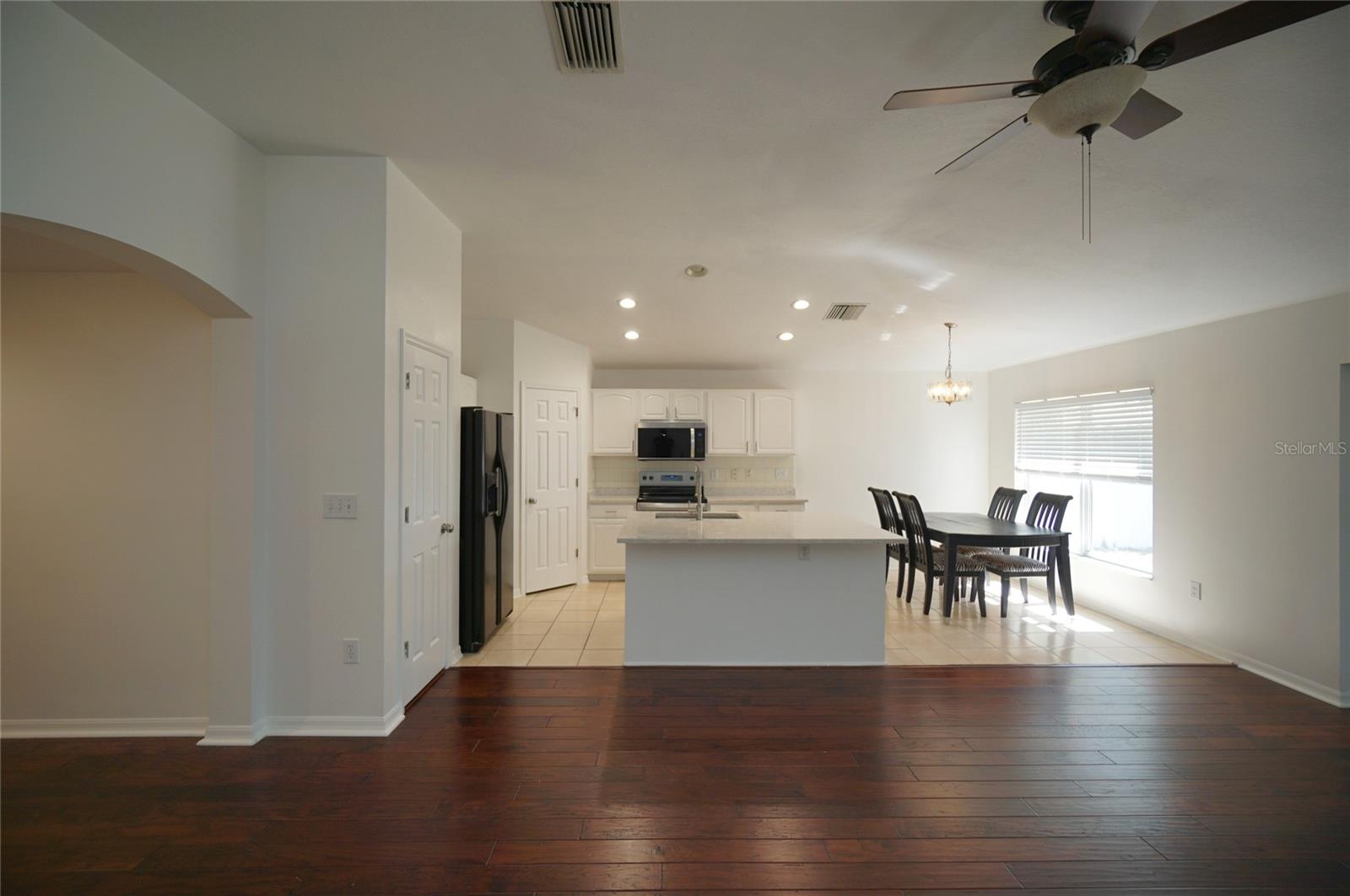 DUPREE LAKES B-1-B-4 & L-1-L-8 - Residential Lease