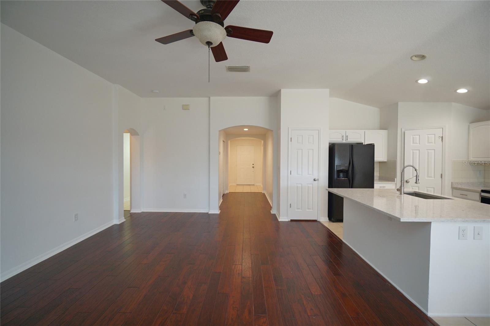 DUPREE LAKES B-1-B-4 & L-1-L-8 - Residential Lease