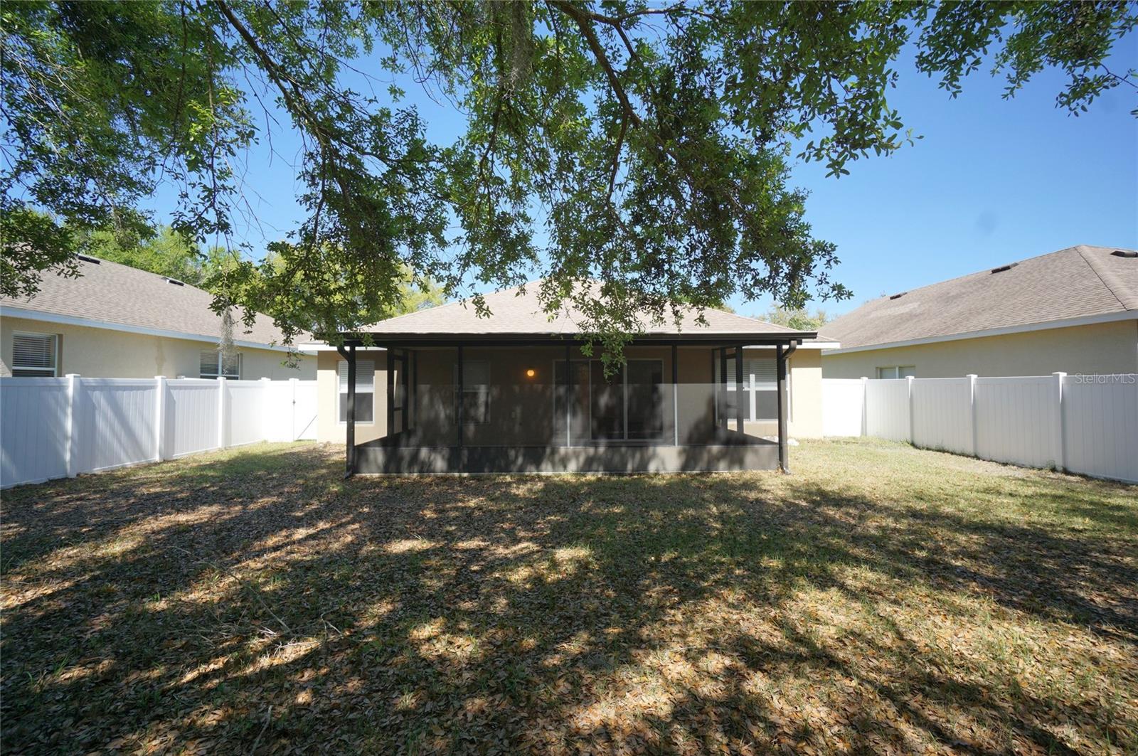 DUPREE LAKES B-1-B-4 & L-1-L-8 - Residential Lease