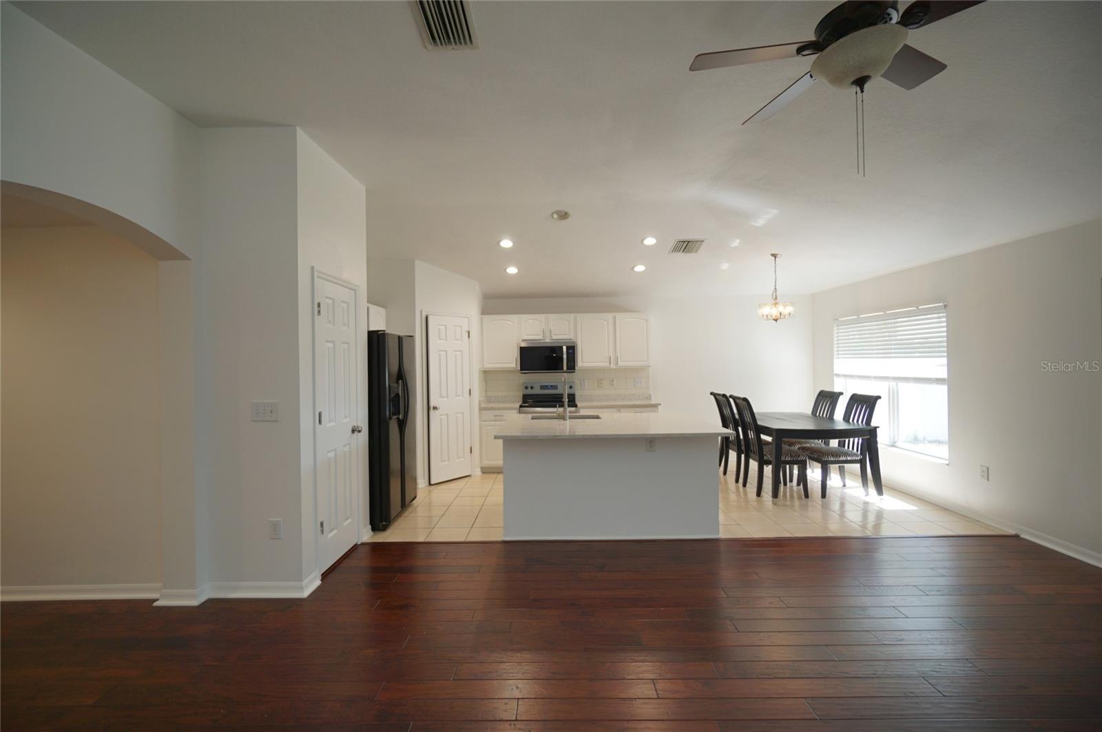 DUPREE LAKES B-1-B-4 & L-1-L-8 - Residential Lease