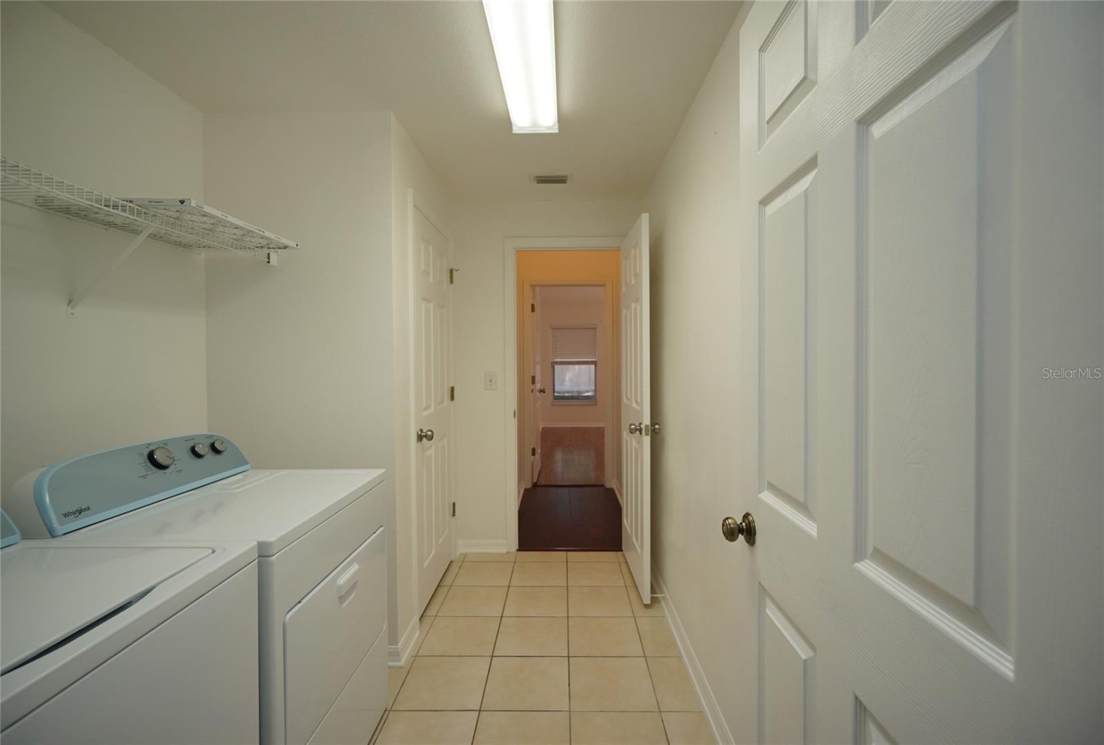 DUPREE LAKES B-1-B-4 & L-1-L-8 - Residential Lease