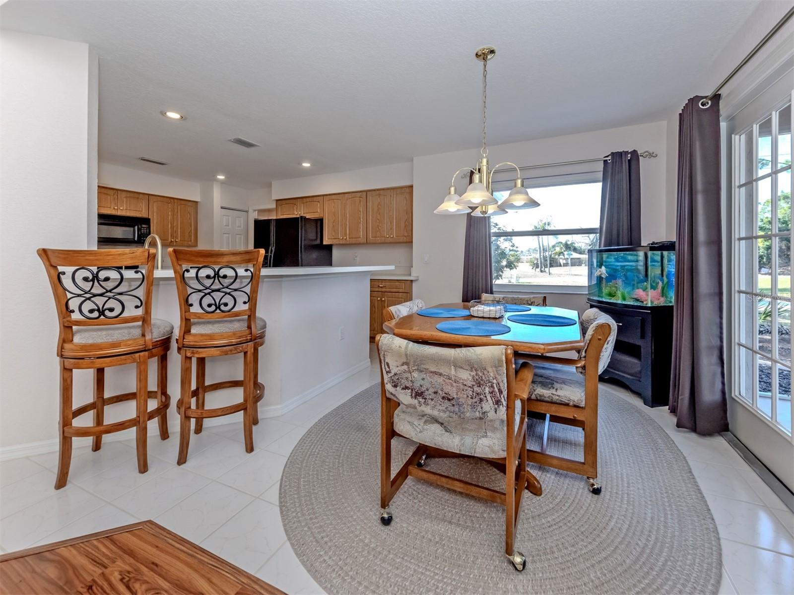 SOUTH VENICE - Residential