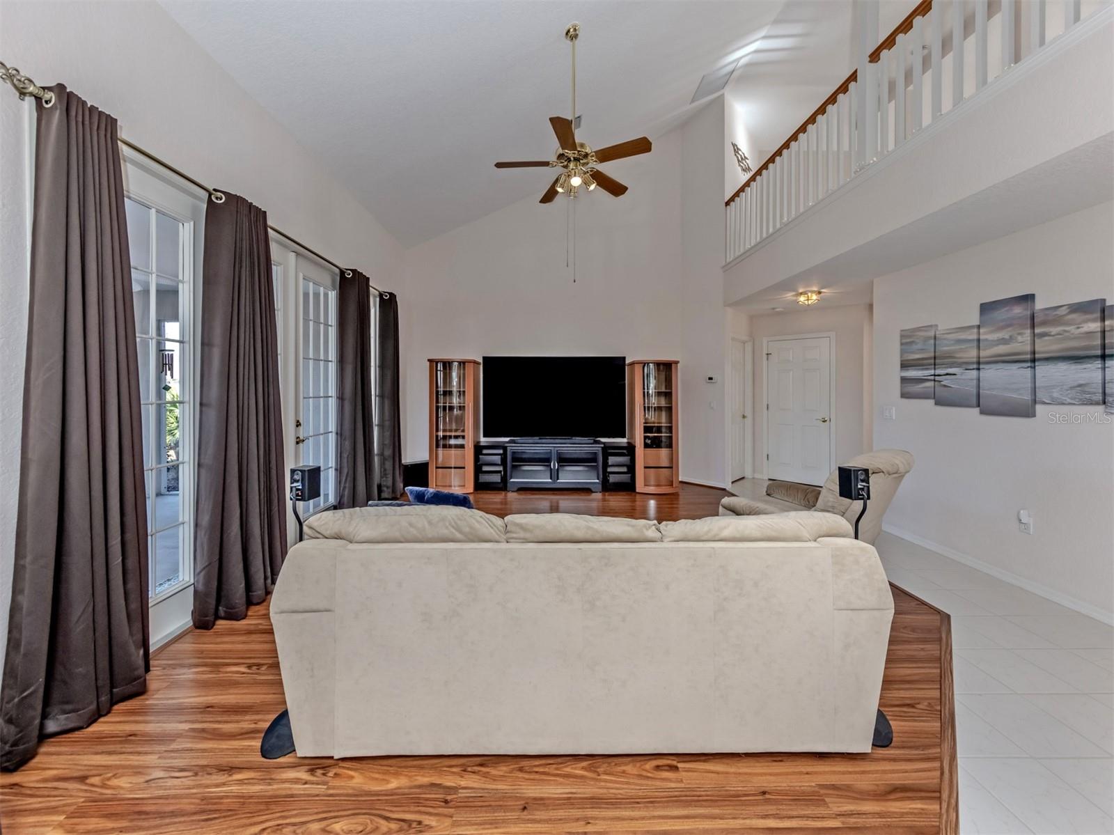 SOUTH VENICE - Residential