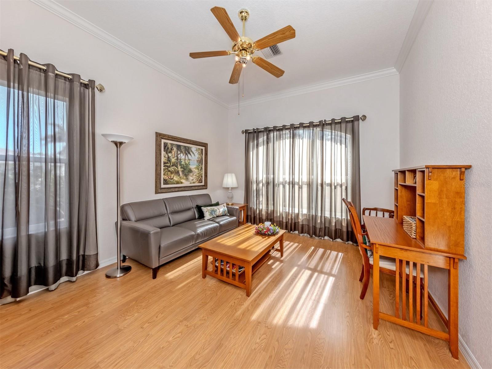 SOUTH VENICE - Residential