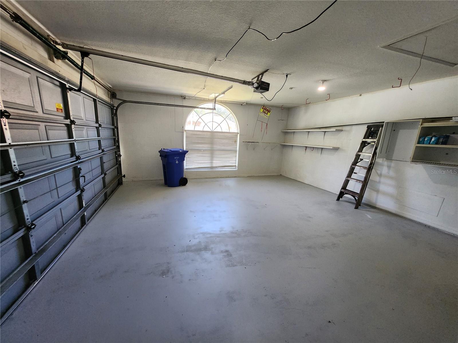 BRENTWOOD HILLS TR F UNIT 01 - Residential Lease