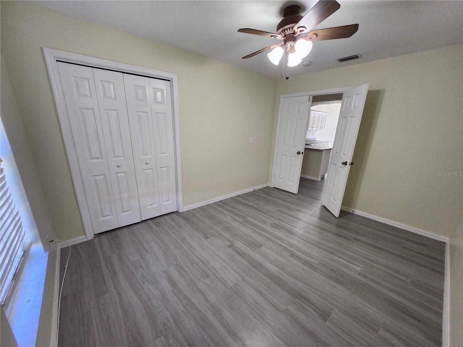 BRENTWOOD HILLS TR F UNIT 01 - Residential Lease