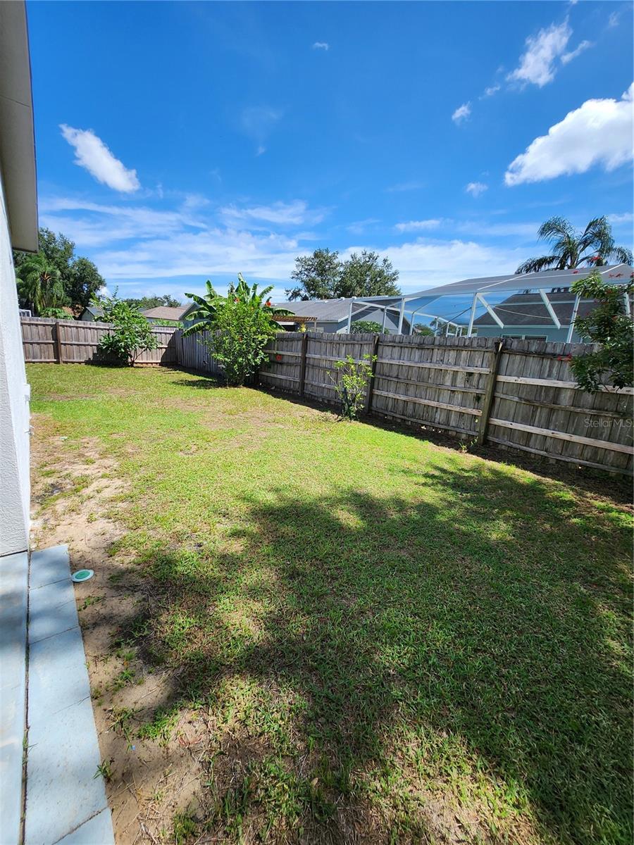 BRENTWOOD HILLS TR F UNIT 01 - Residential Lease