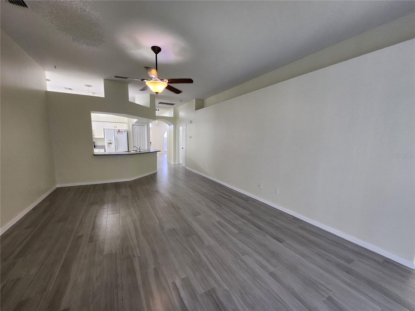 BRENTWOOD HILLS TR F UNIT 01 - Residential Lease