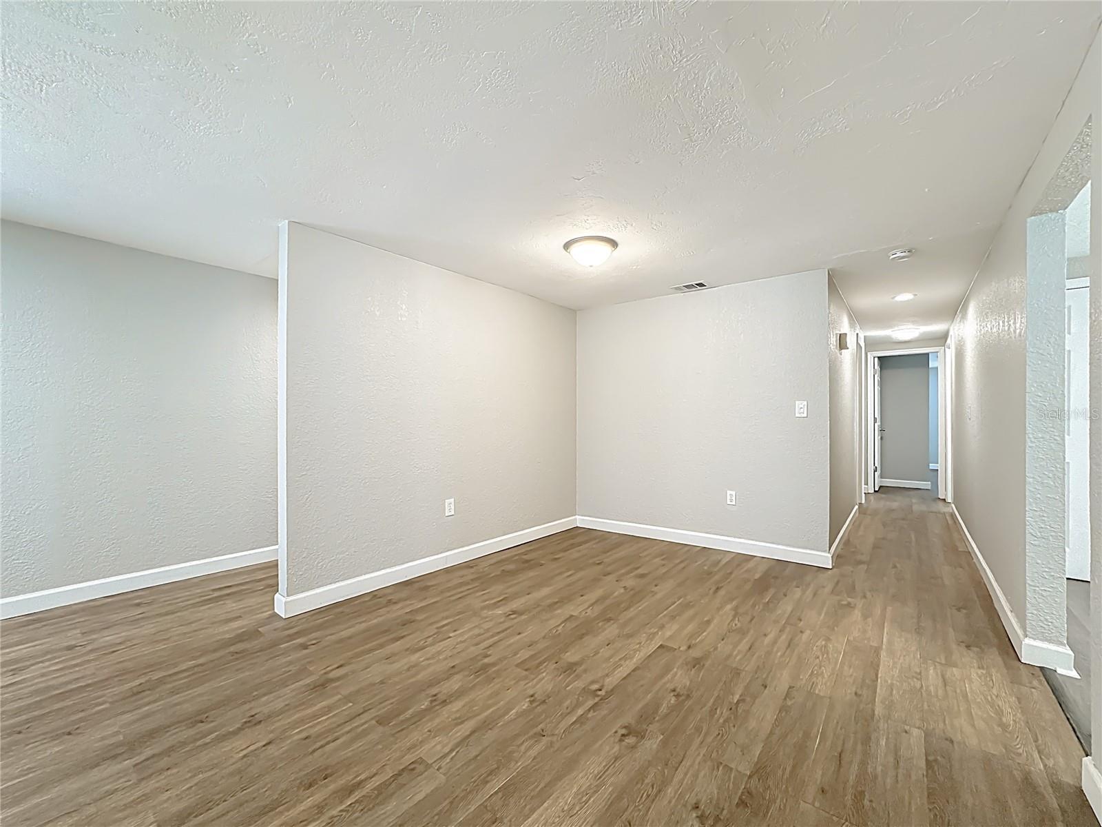 HARBOR OAKS - Residential