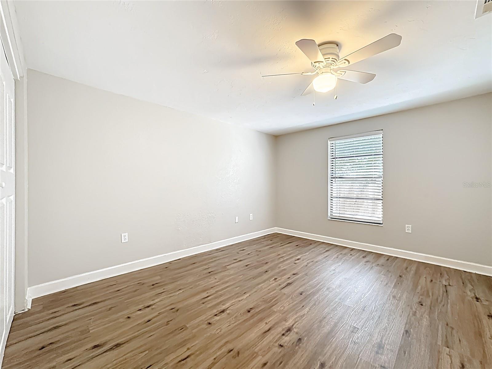 HARBOR OAKS - Residential