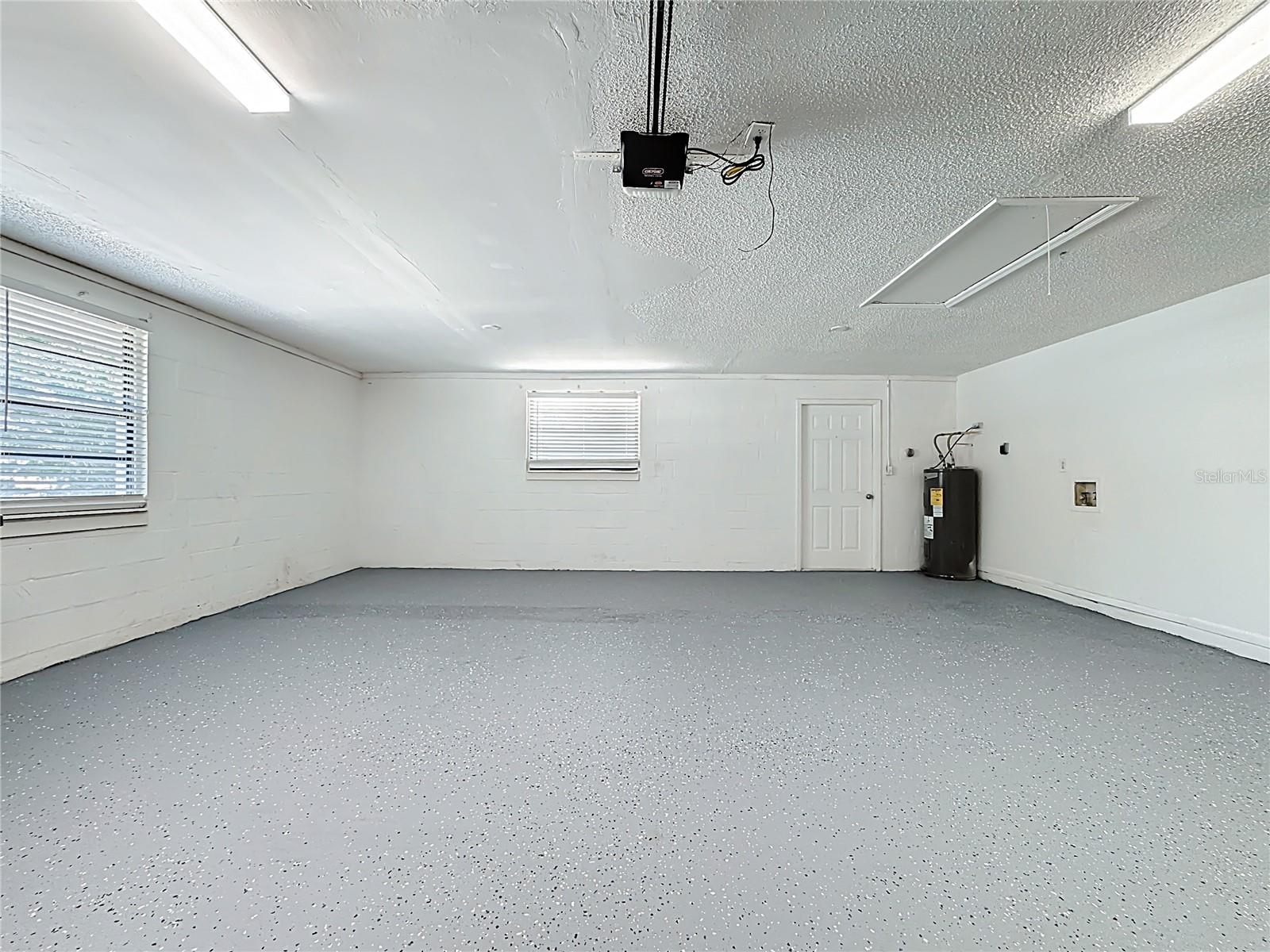 HARBOR OAKS - Residential