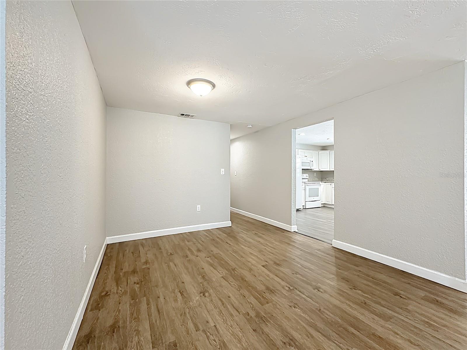 HARBOR OAKS - Residential