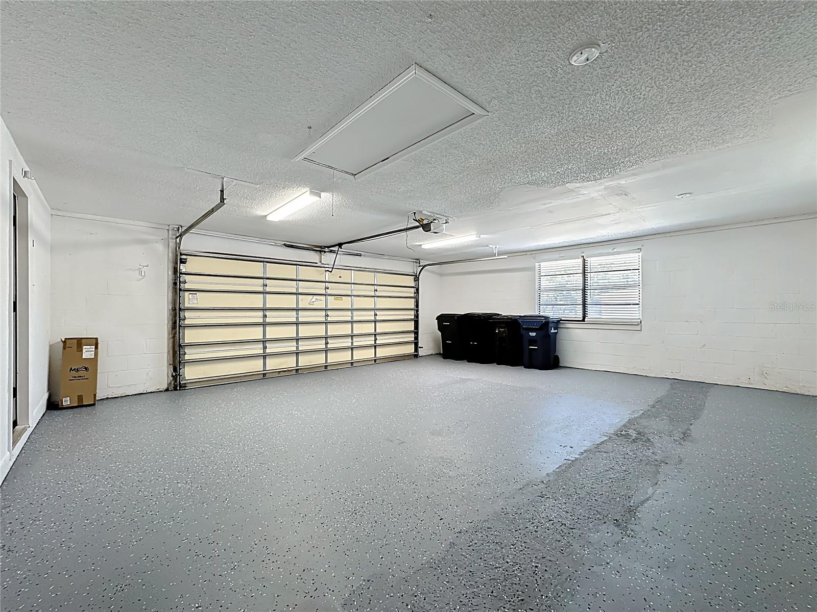 HARBOR OAKS - Residential