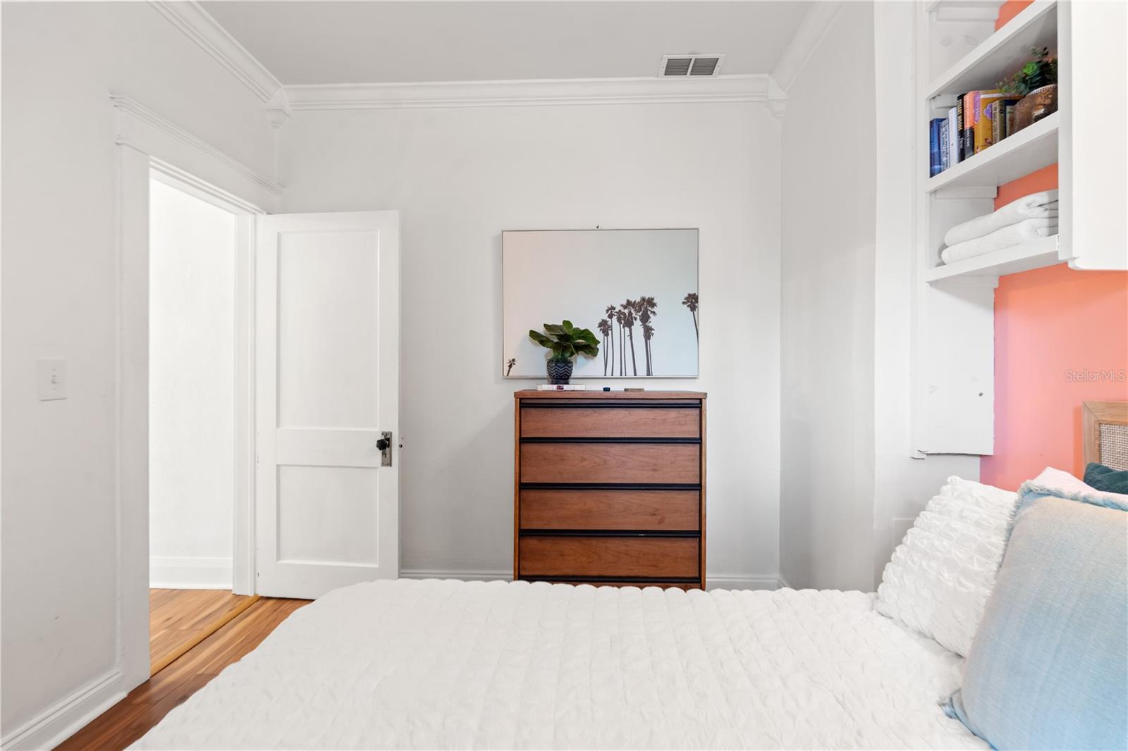 RIVERCREST - Residential