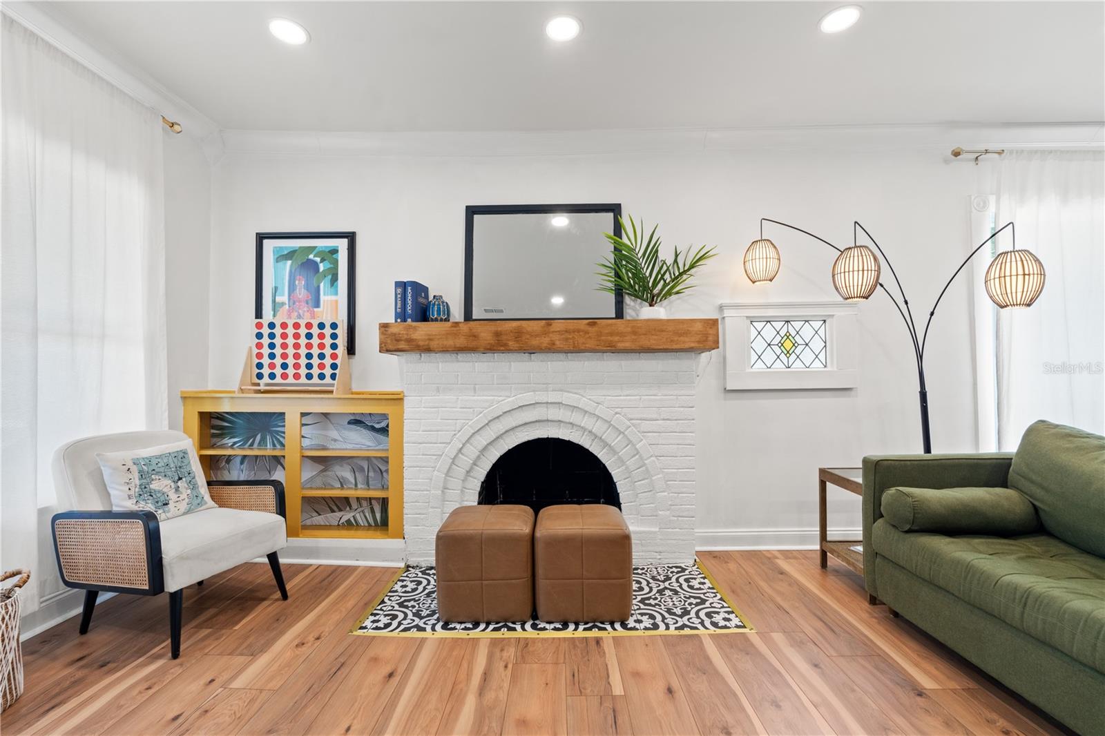 RIVERCREST - Residential