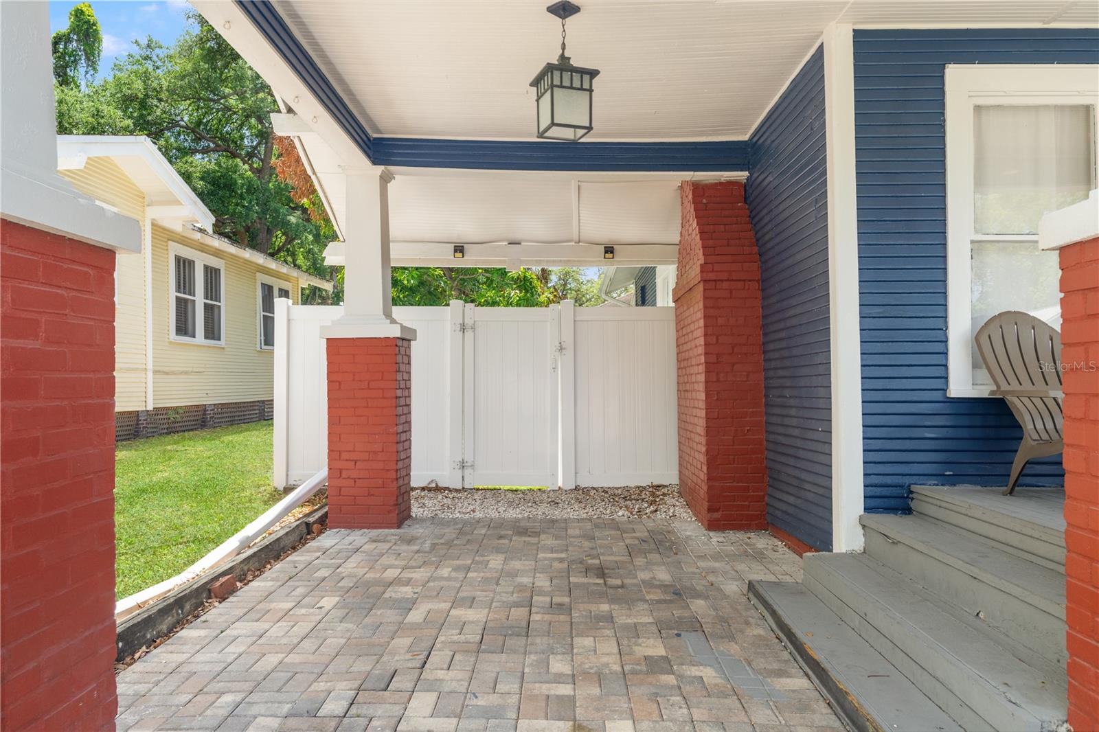 RIVERCREST - Residential