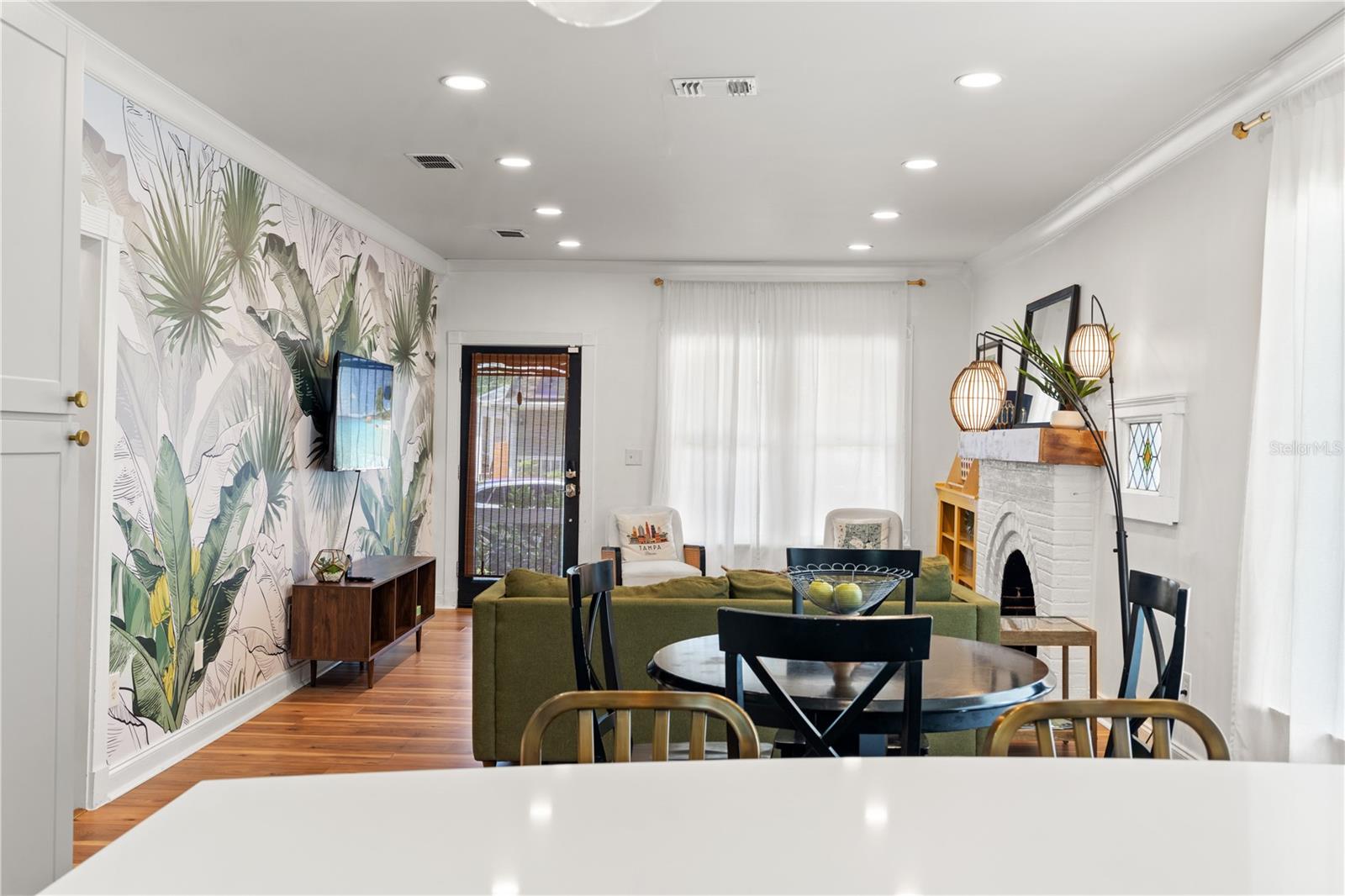 RIVERCREST - Residential