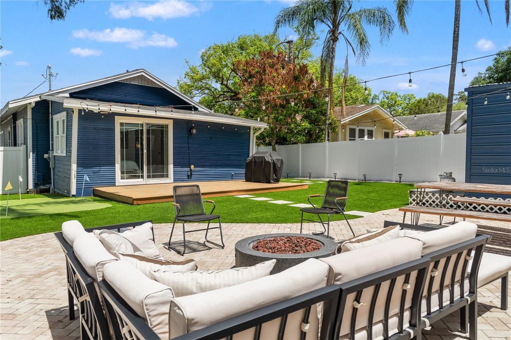 Photo of 324 W Haya Street, Tampa, FL 33603 (MLS # TB8498171)