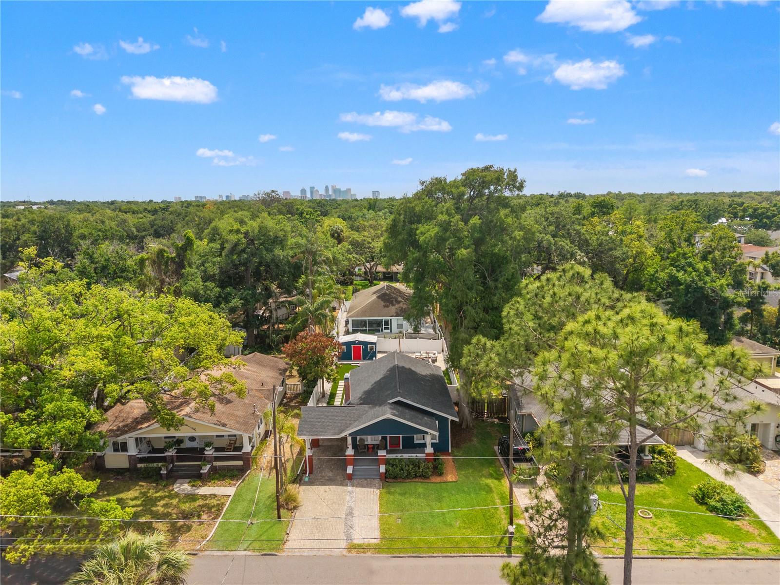 RIVERCREST - Residential