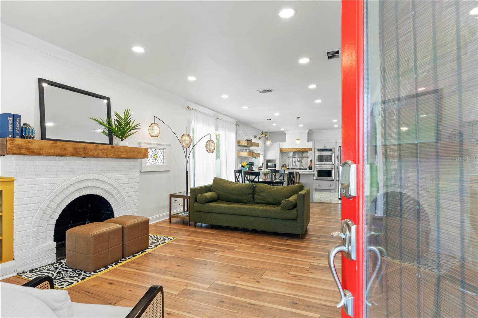 RIVERCREST - Residential