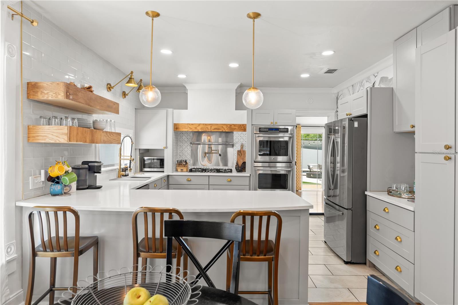 RIVERCREST - Residential