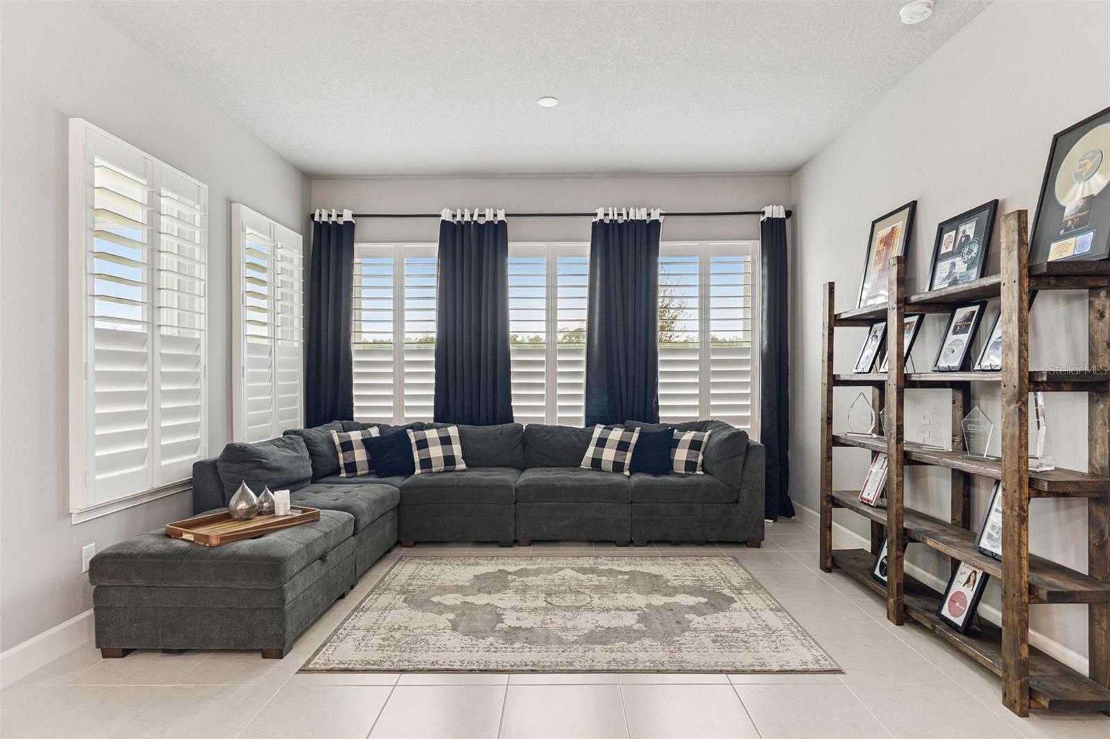 MOSAIC PH 1B-1 - Residential