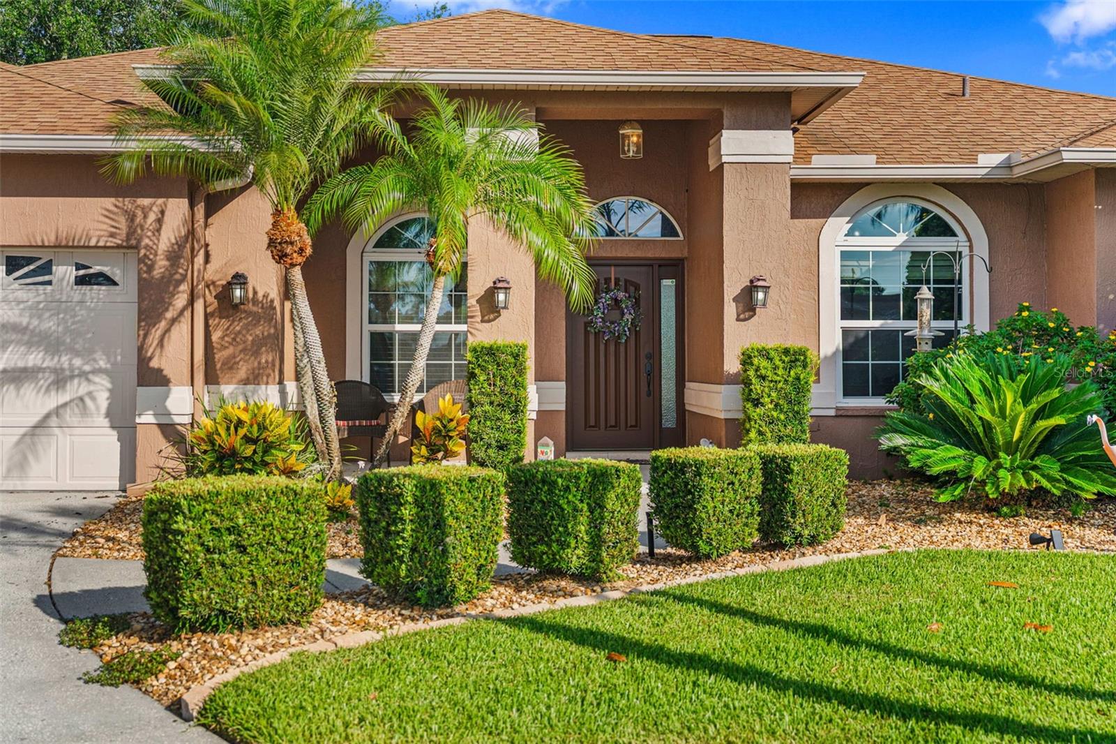 1739 LEICHESTER COURT