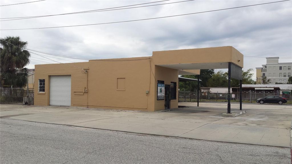 Photo of 1715 E 4th Avenue, Tampa, FL 33605 (MLS # TB8303160)