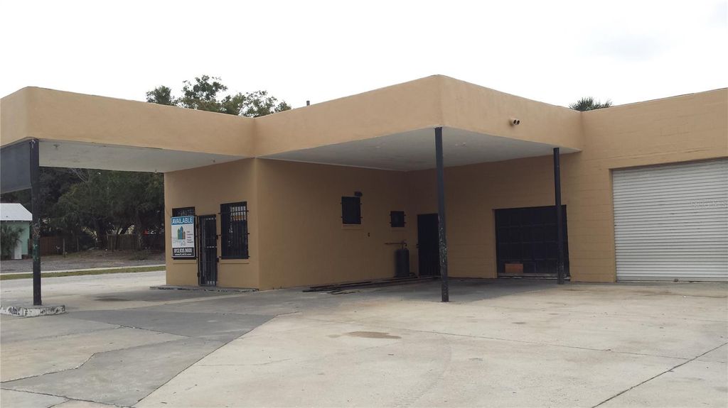 Photo of 1715 E 4th Avenue, Tampa, FL 33605 (MLS # TB8303160)