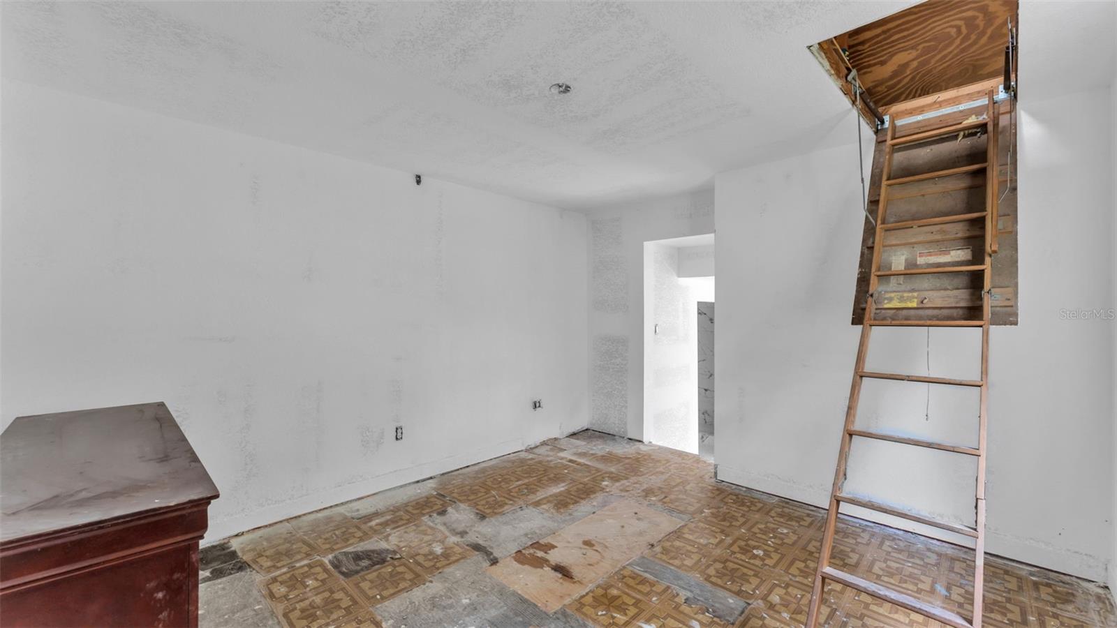 OAKRIDGE HEIGHTS - Residential