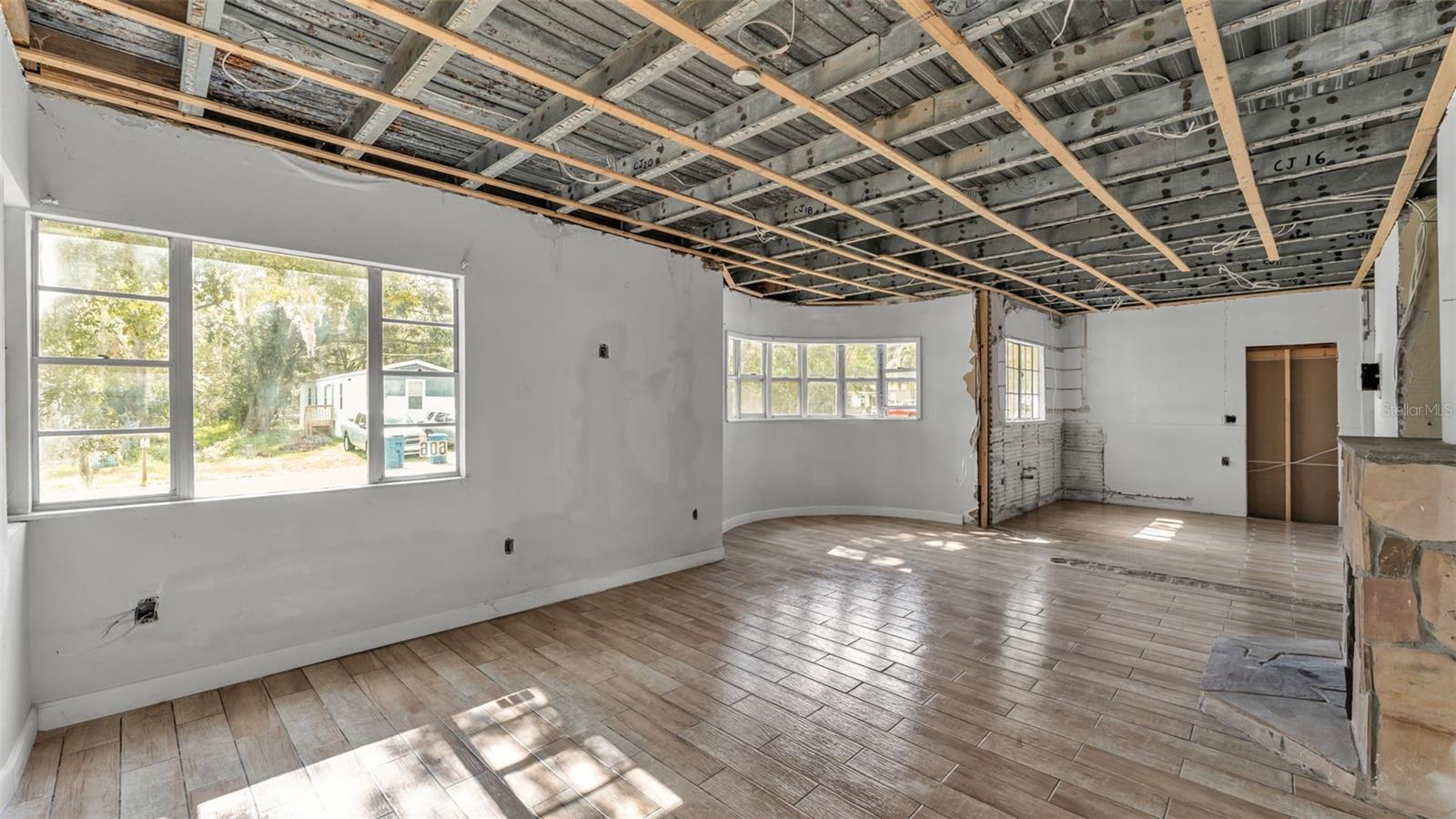 OAKRIDGE HEIGHTS - Residential