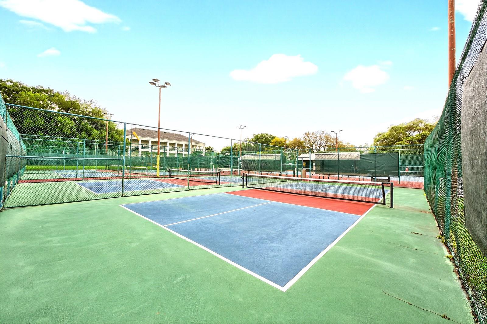 PLANTATION AT LEESBURG GLENDALE VILLAGE - Residential