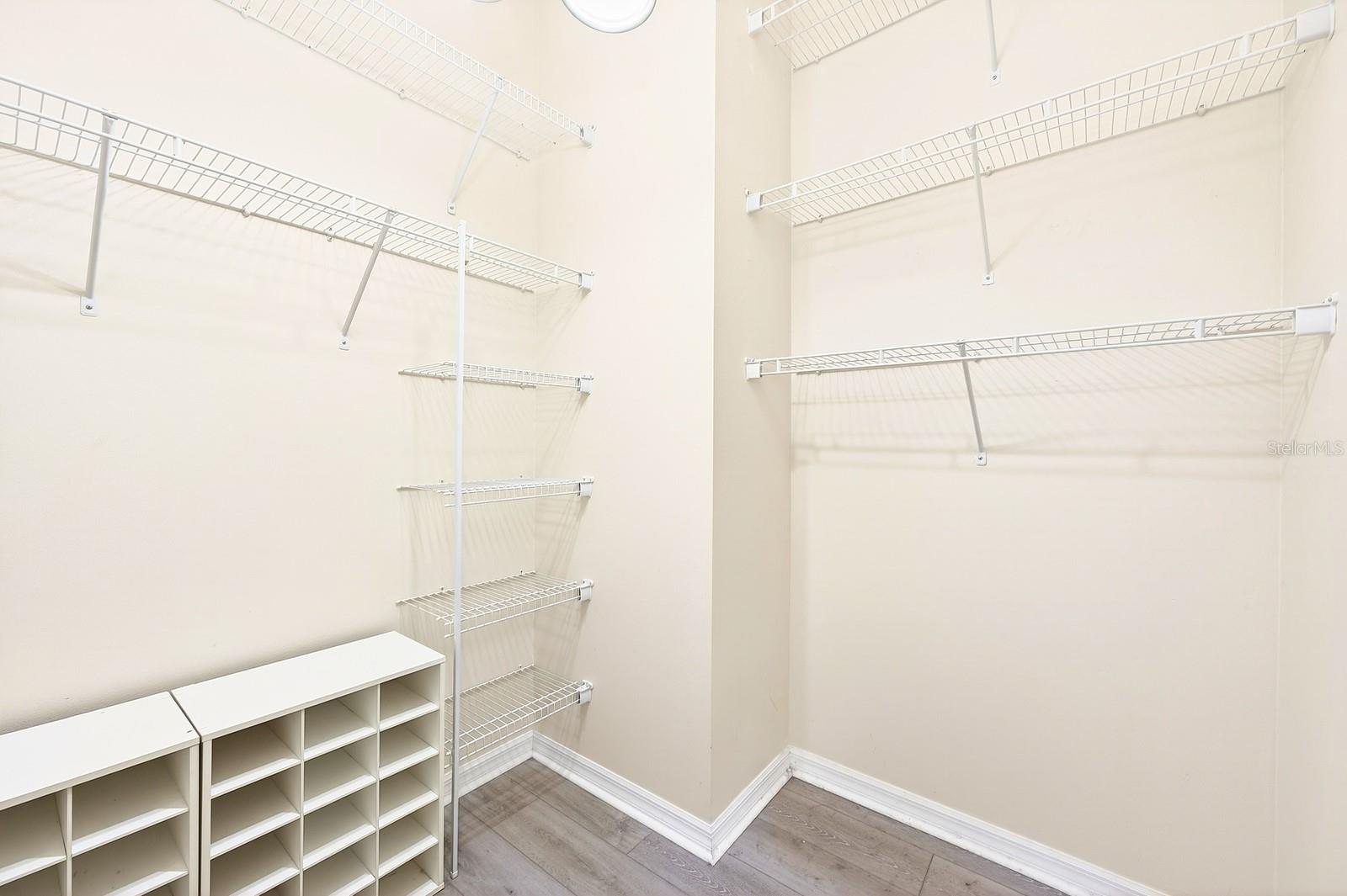 PLANTATION AT LEESBURG GLENDALE VILLAGE - Residential