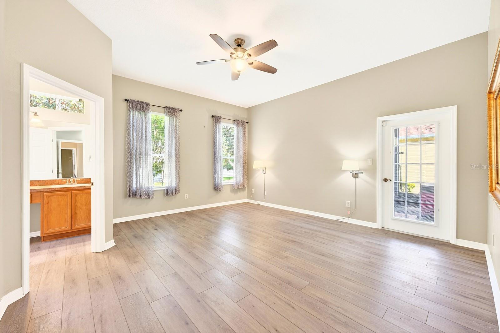 PLANTATION AT LEESBURG GLENDALE VILLAGE - Residential