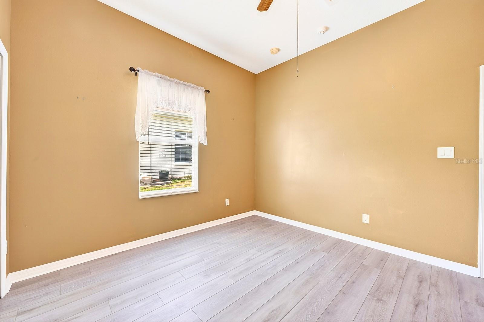 PLANTATION AT LEESBURG GLENDALE VILLAGE - Residential