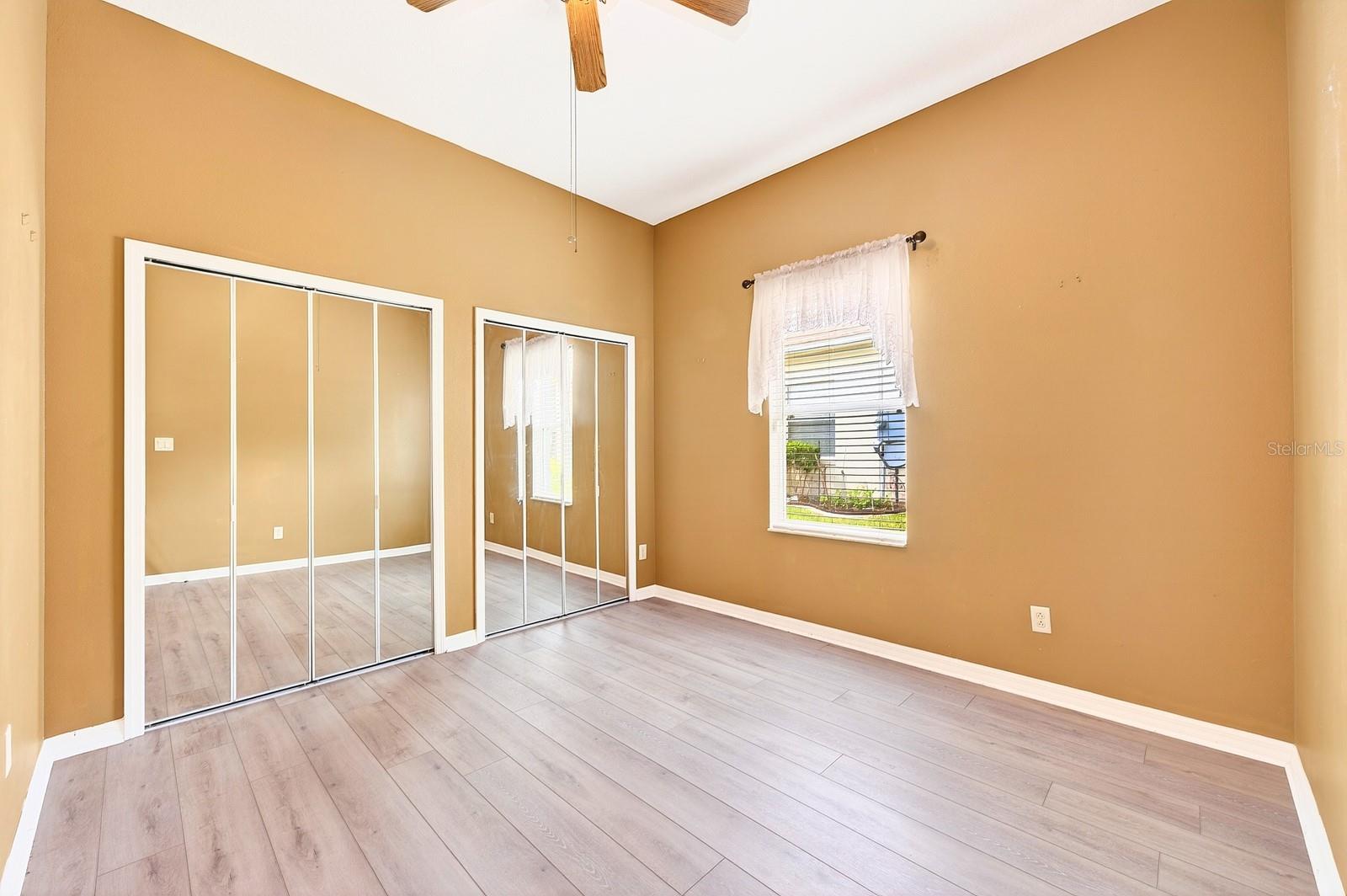 PLANTATION AT LEESBURG GLENDALE VILLAGE - Residential