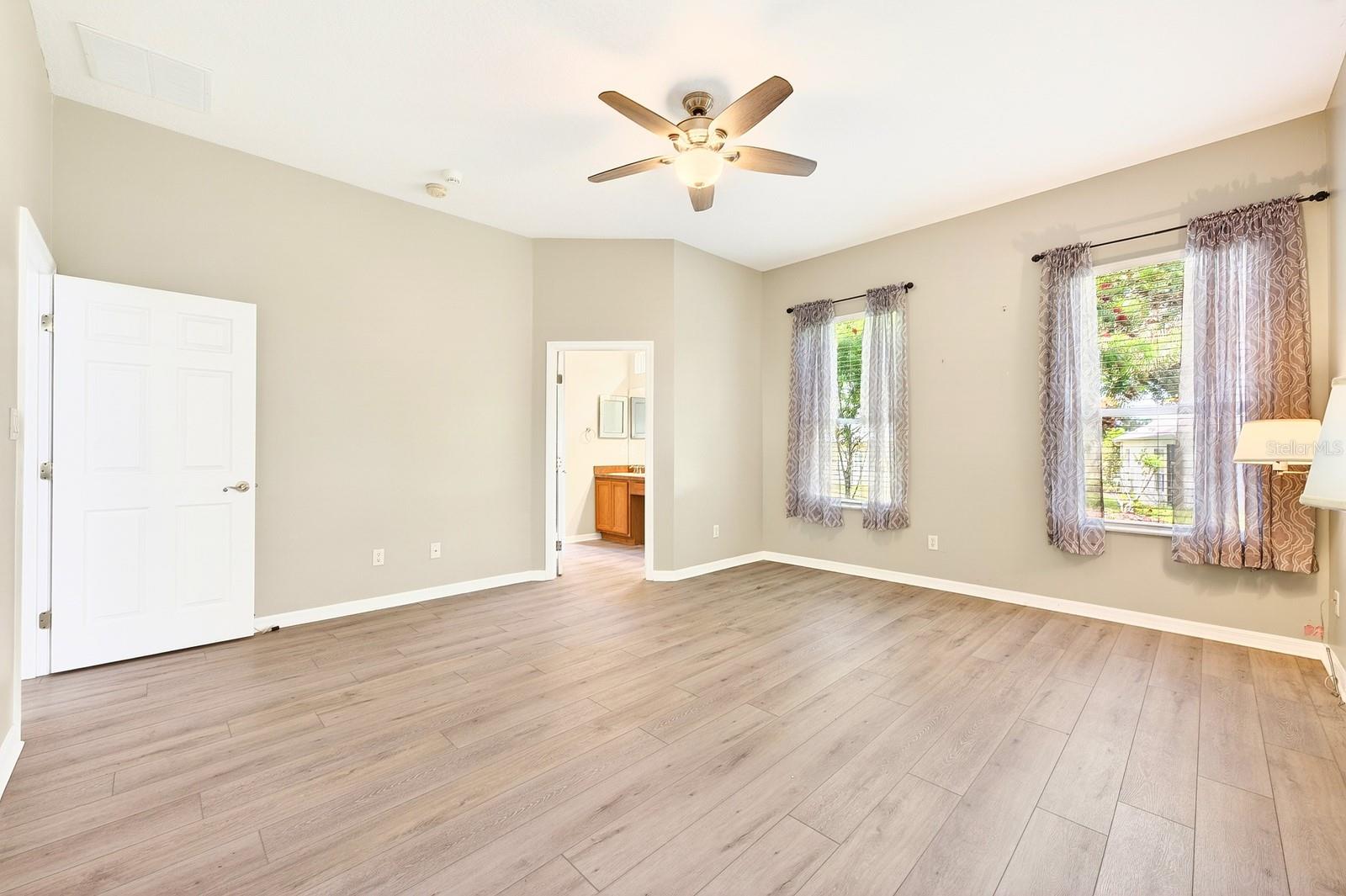 PLANTATION AT LEESBURG GLENDALE VILLAGE - Residential