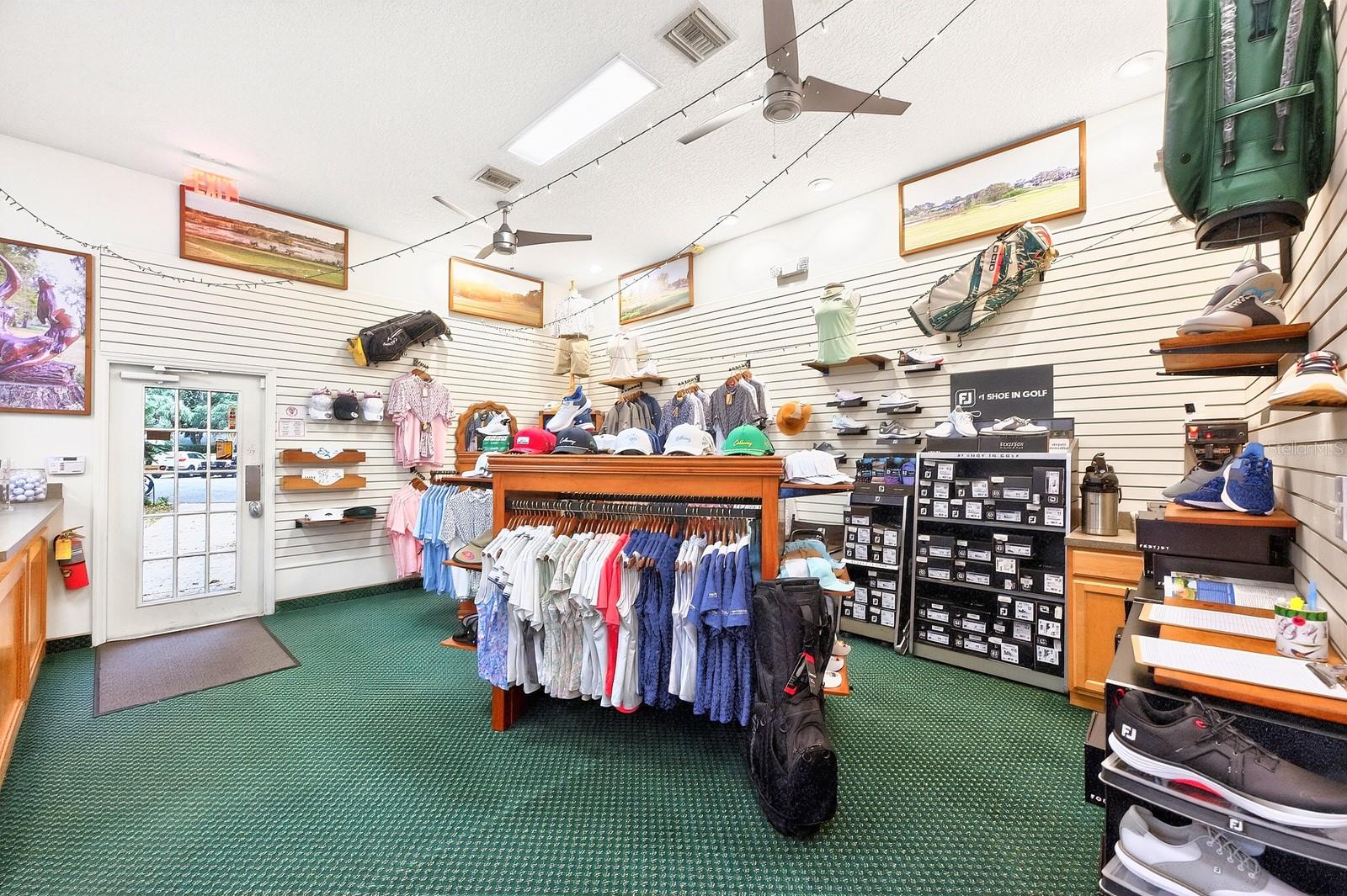 PLANTATION AT LEESBURG GLENDALE VILLAGE - Residential