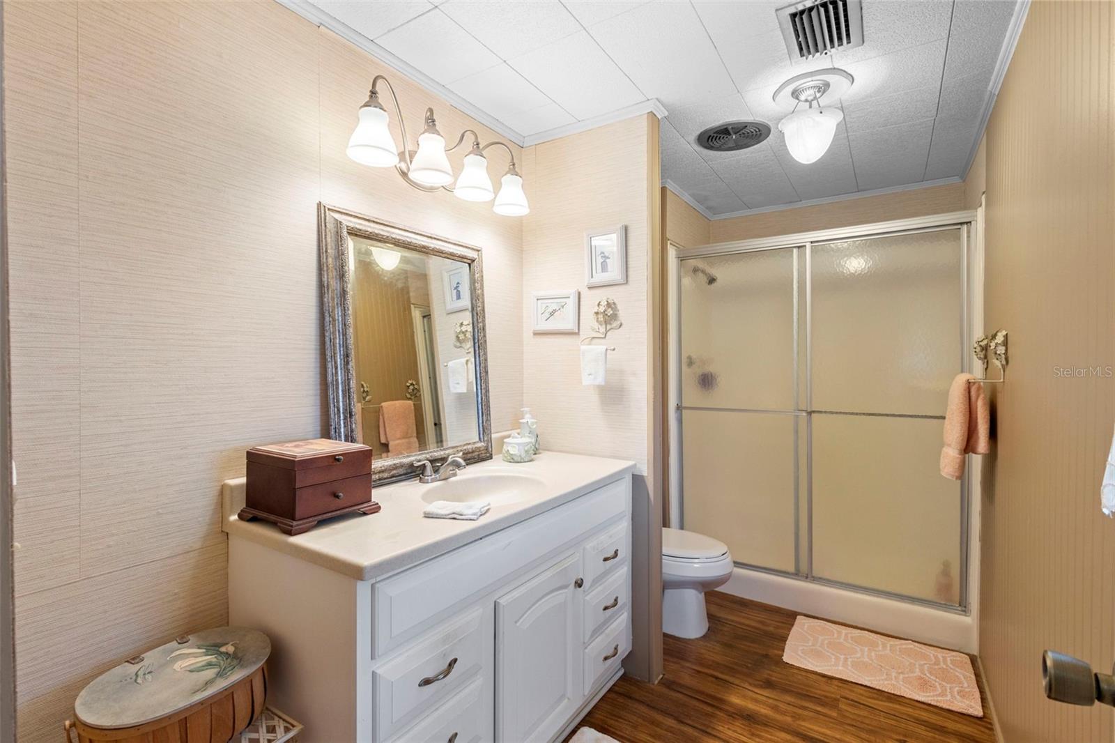 KOVE ESTATES COOP - Residential