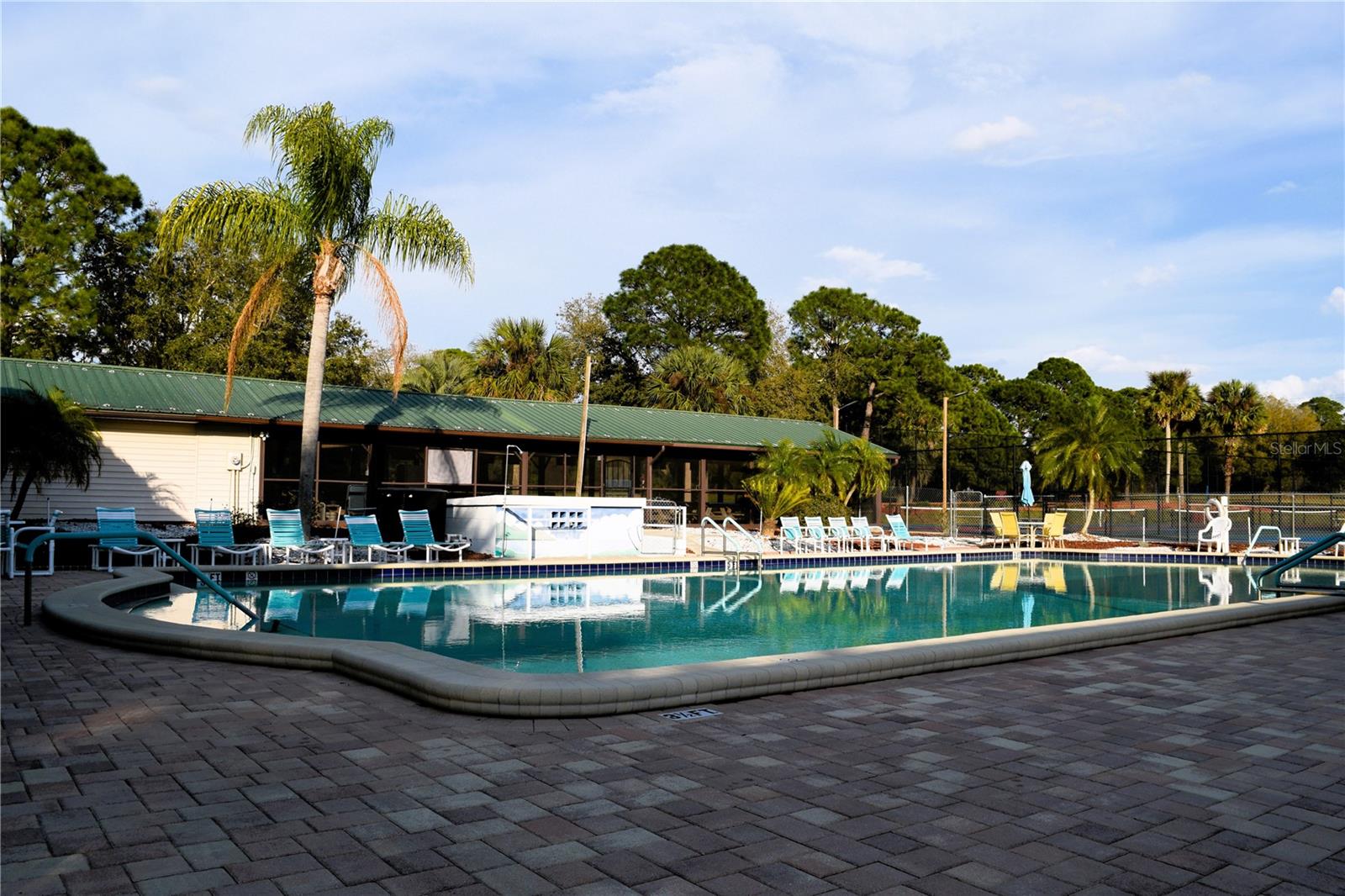 KOVE ESTATES COOP - Residential