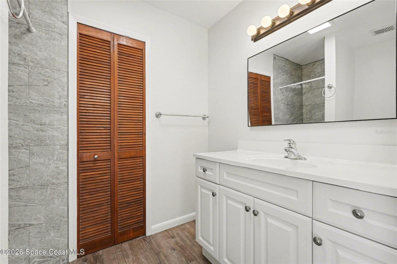 TENNIS VILLAGE SEC 04 - Residential