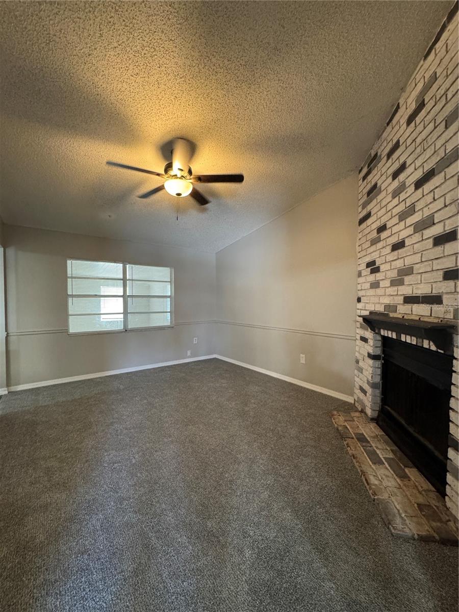 721 GREENLEAF LANE
