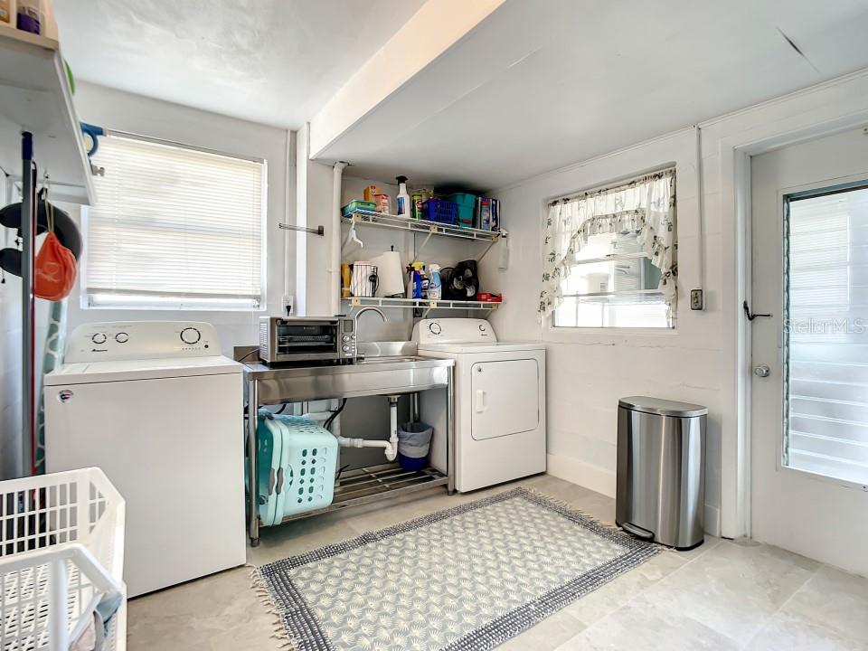 VENICE PARK - Residential