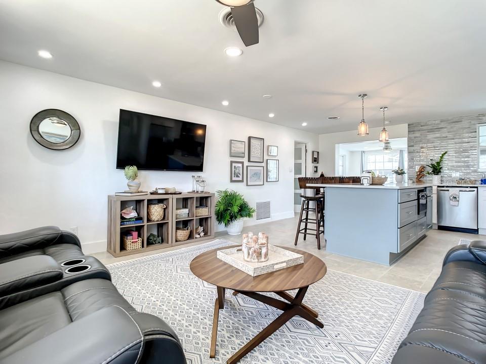 VENICE PARK - Residential