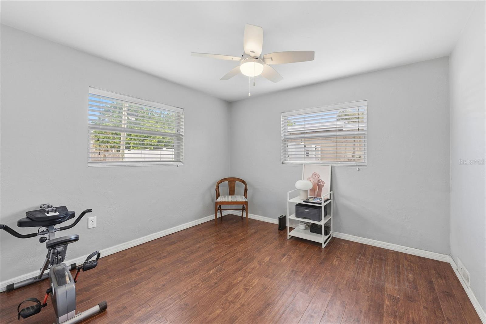 SHERYL MANOR - Residential