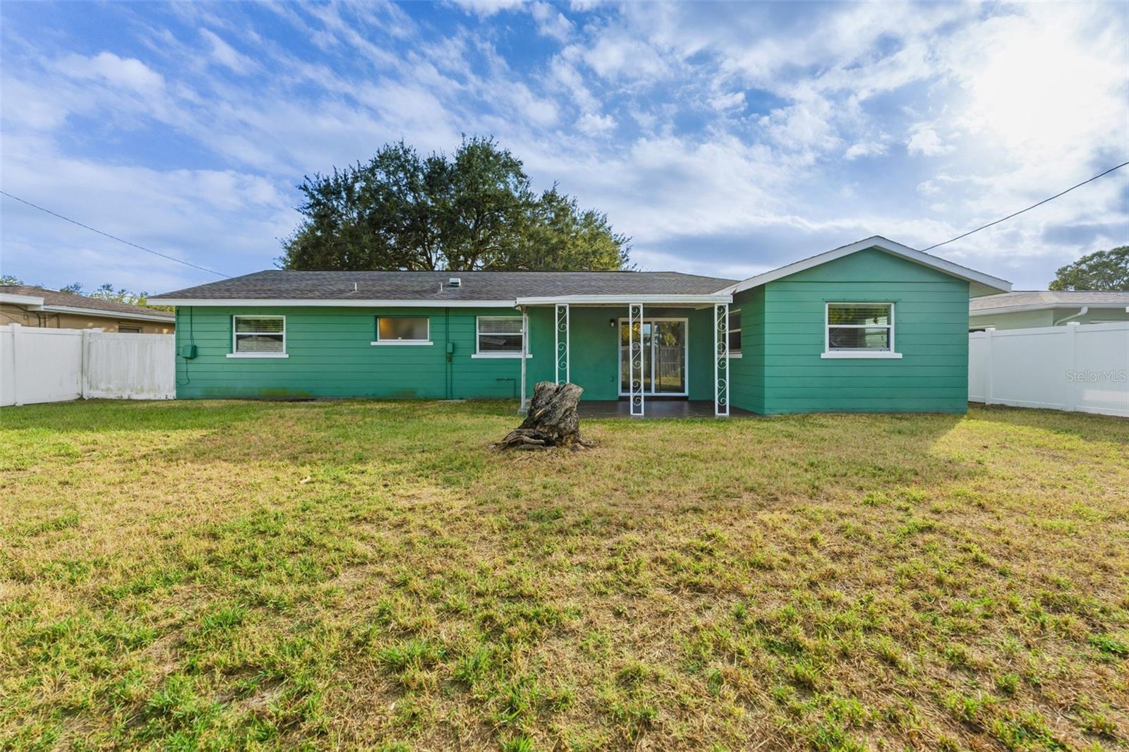 SHERYL MANOR - Residential