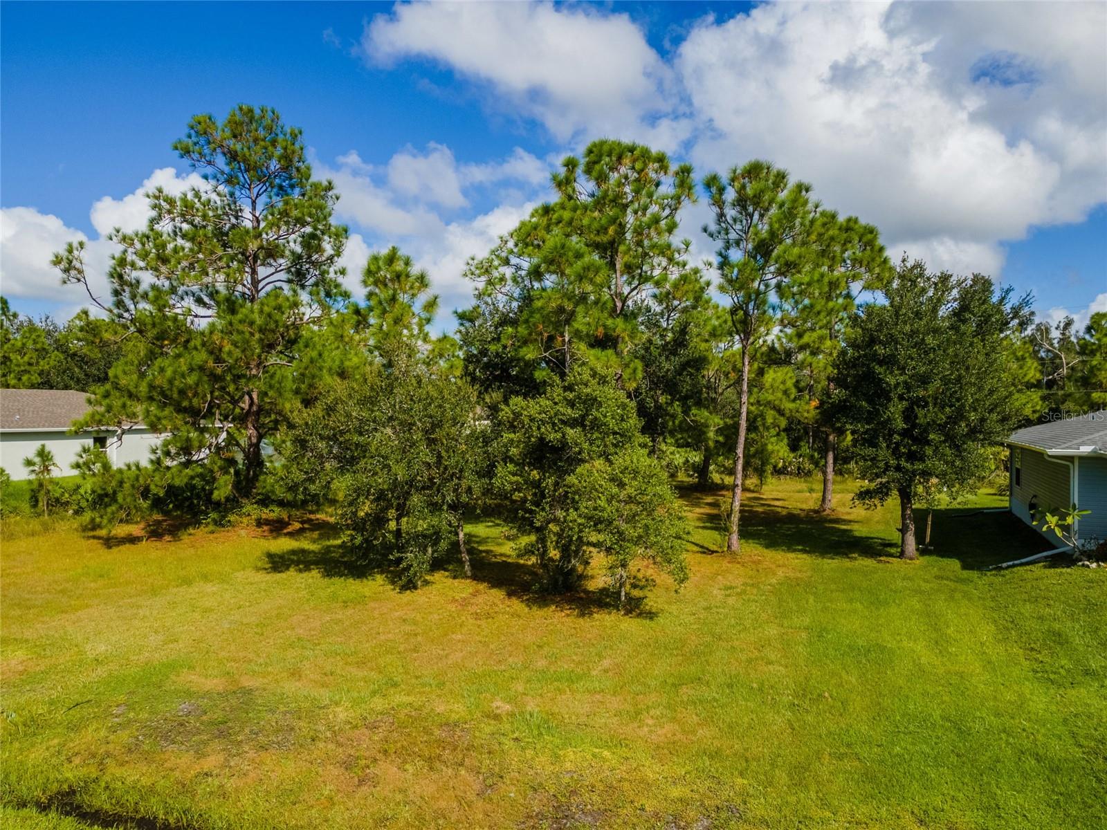 TROPICAL GULF ACRES - Land